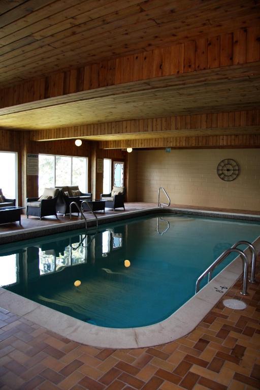 Pow Wow Point Lodge Huntsville Exterior photo